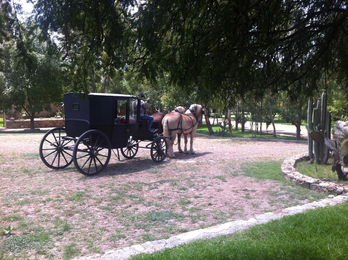 Hacienda Tovares Cadereyta de Montes Bagian luar foto