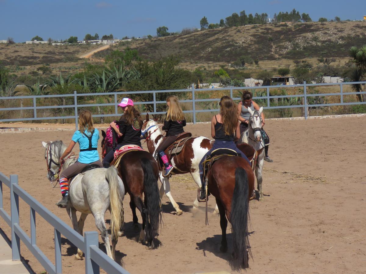 Hacienda Tovares Cadereyta de Montes Bagian luar foto